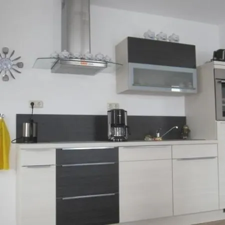 Apartment Nette In Mit Garten, Terrasse Und Grill Thale